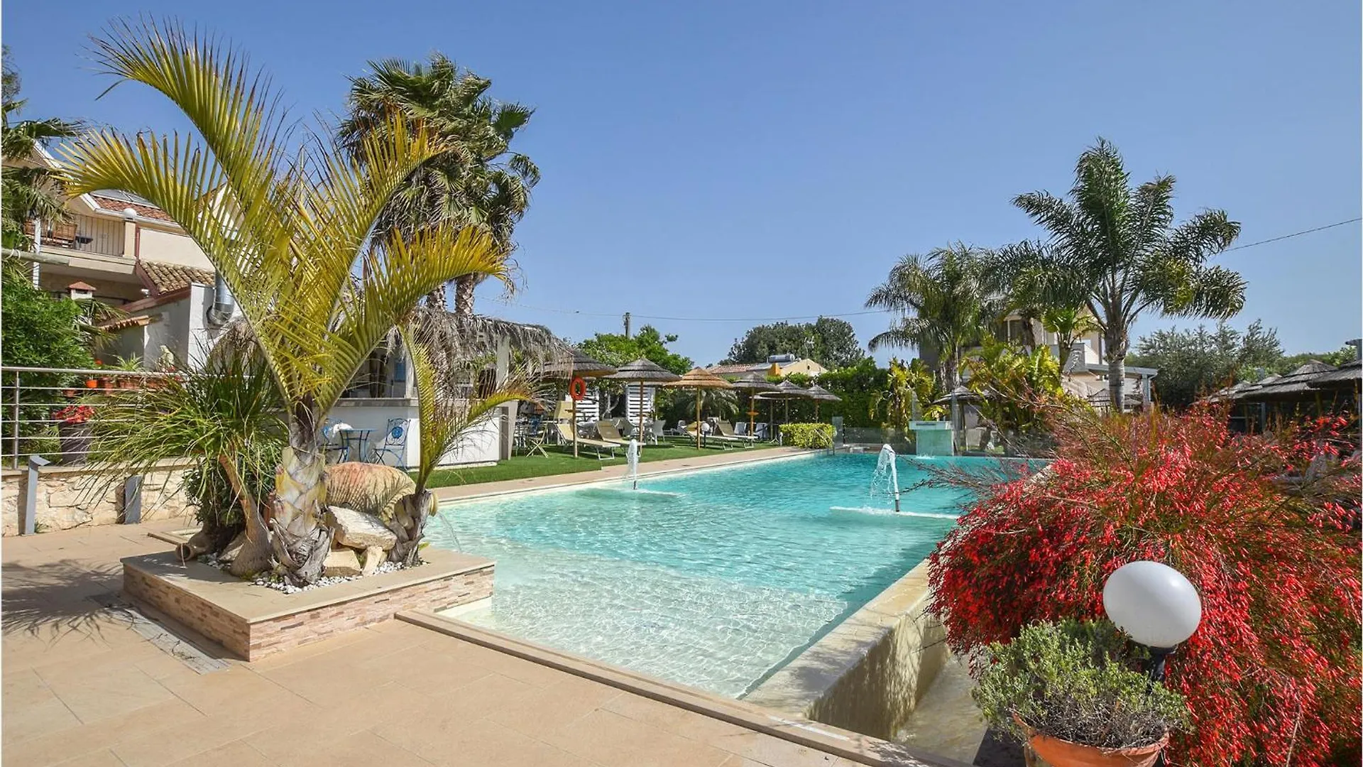 Holiday home 3 Bedroom Beautiful Home In Pozzallo